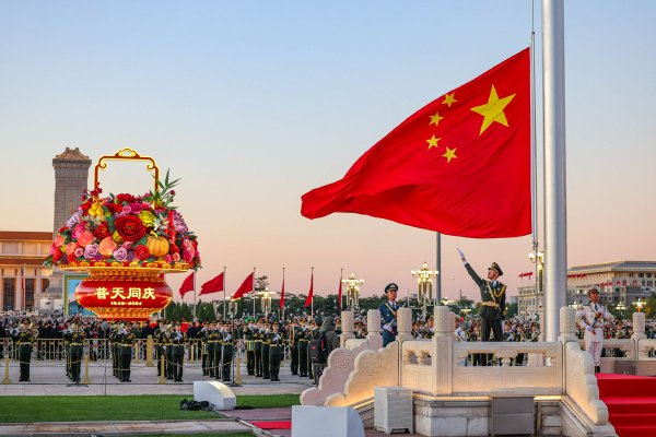 社会百态|蝌蚪窝国产一区视频久久久久久久电影www.黄色视频手机免费观看日本靖国神社石柱被红漆涂写英文“厕所”一词